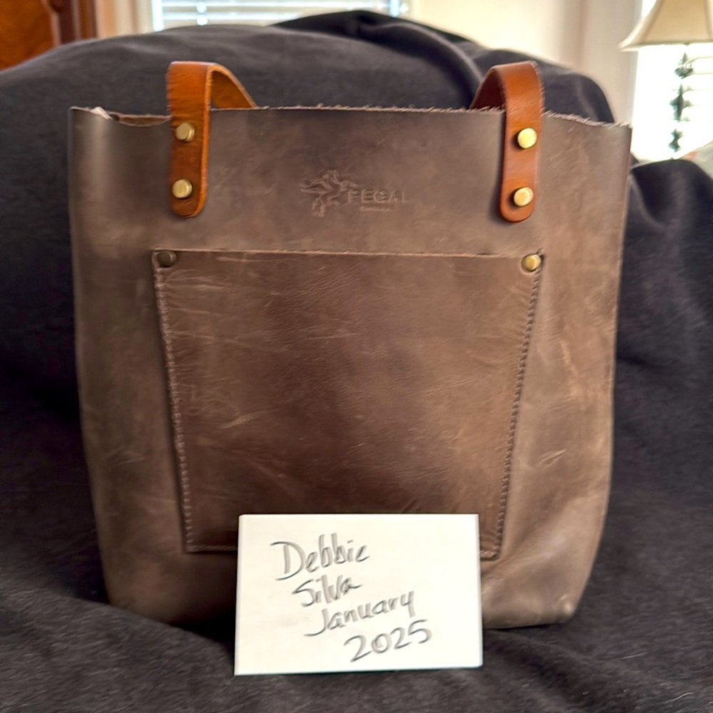 Pegai thick leather bag